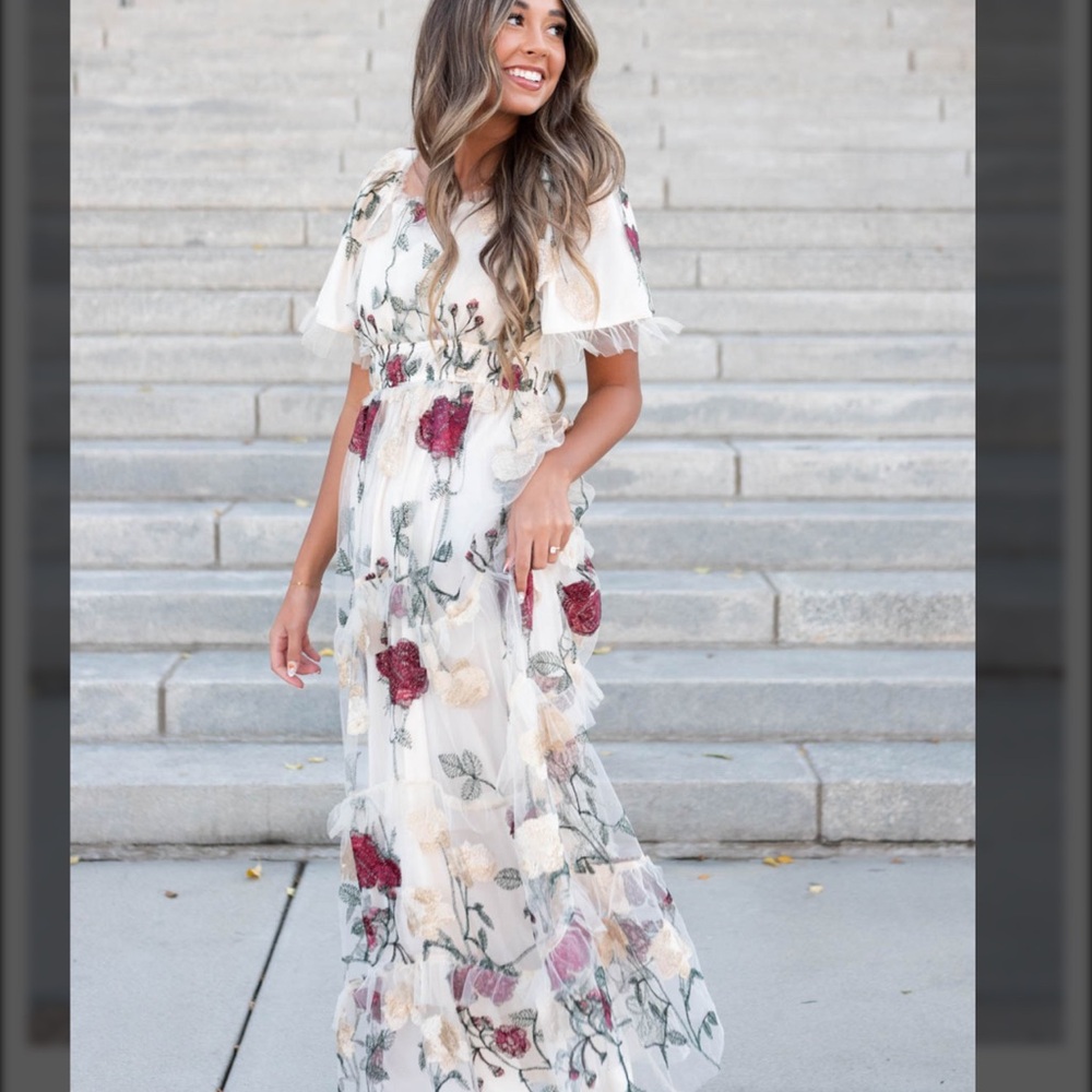 Elegant Floral Maxi Dress